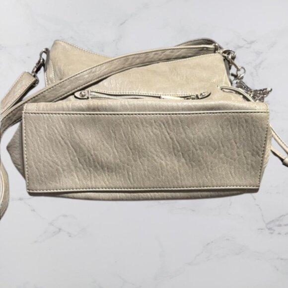 Jessica Simpson Arden Hobo - Picture 9 of 9